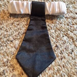 Cute tie for small dog or cat.